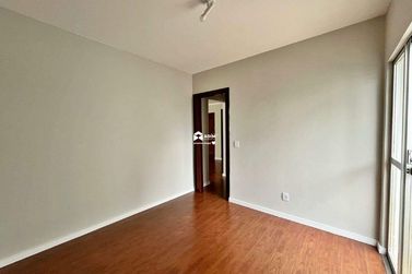 Apartamento para alugar - 75m&sup2; - Centro