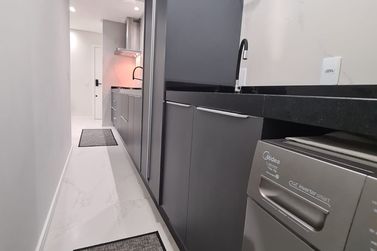 Apartamento &agrave; venda - 85m&sup2; - Meia Praia