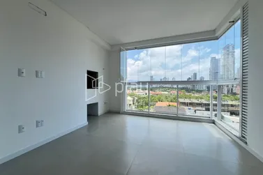 Apartamento &agrave; venda - 71m&sup2; - Pereque