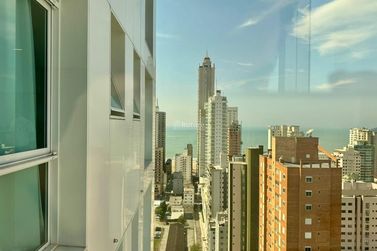 Apartamento &agrave; venda - 125m&sup2; - Centro