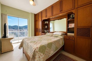 Apartamento &agrave; venda - 79m&sup2; - Centro