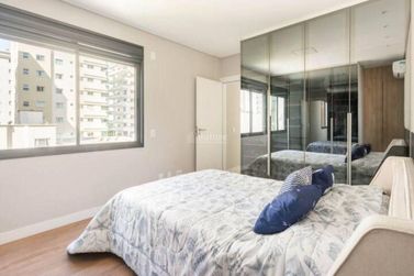 Apartamento &agrave; venda - 102m&sup2; - Meia Praia