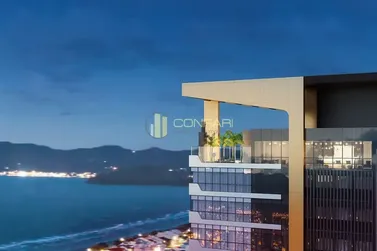 Apartamento &agrave; venda - 182m&sup2; - Meia Praia