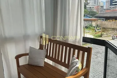 Apartamento &agrave; venda - 126m&sup2; - Meia Praia