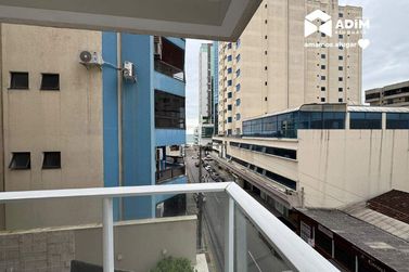 Apartamento para alugar - 119m&sup2; - Meia Praia