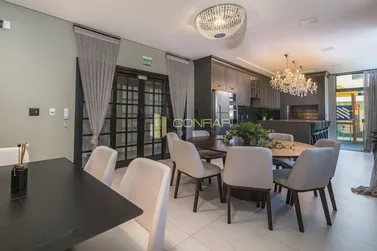 Apartamento &agrave; venda - 120m&sup2; - Meia Praia