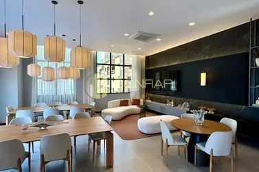 Apartamento &agrave; venda - 147m&sup2; - Pereque