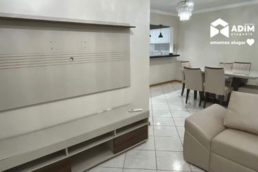 Apartamento para alugar - 140m&sup2; - Meia Praia
