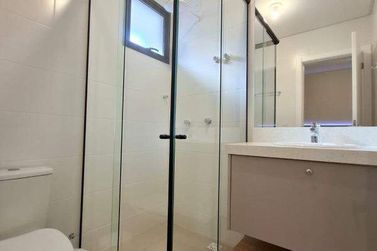 Apartamento para alugar - 123m&sup2; - Meia Praia
