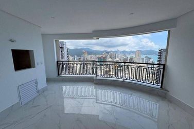 Apartamento &agrave; venda - Meia Praia