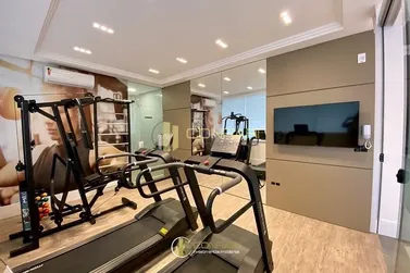 Apartamento &agrave; venda - 150m&sup2; - Meia Praia