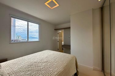 Apartamento &agrave; venda - 167m&sup2; - Meia Praia
