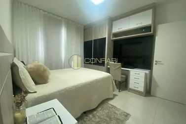 Apartamento &agrave; venda - 127m&sup2; - Meia Praia