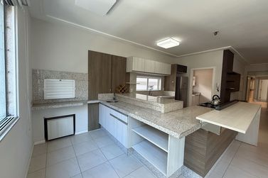 Apartamento &agrave; venda - 107m&sup2; - Meia Praia