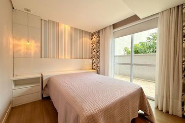 Apartamento &agrave; venda - 85m&sup2; - Meia Praia