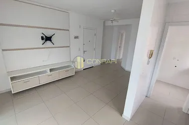 Apartamento para alugar - 70m&sup2; - meia praia