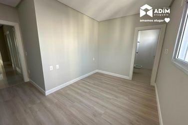 Apartamento para alugar - 170m&sup2; - Centro