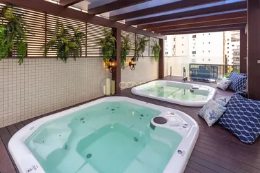 Apartamento &agrave; venda - 190m&sup2; - Meia Praia