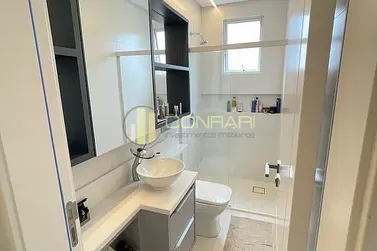 Apartamento para alugar - 163m&sup2; - Meia Praia