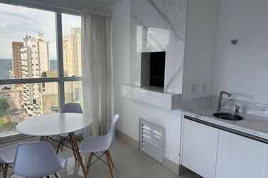 Apartamento &agrave; venda - Meia Praia