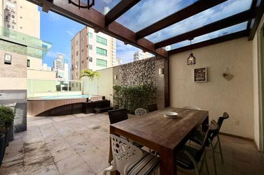 Apartamento &agrave; venda - 177m&sup2; - Centro