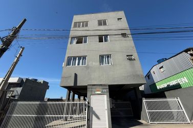 Apartamento &agrave; venda - 60m&sup2; - Morretes