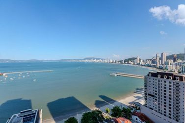 Apartamento &agrave; venda - 180m&sup2; - Centro