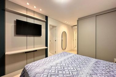 Apartamento &agrave; venda - 129m&sup2; - Meia Praia