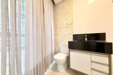 Apartamento &agrave; venda - 220m&sup2; - Meia Praia