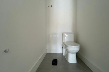 Apartamento &agrave; venda - 132m&sup2; - Meia Praia