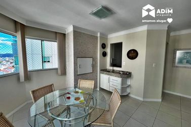 Apartamento para alugar - 111m&sup2; - Centro