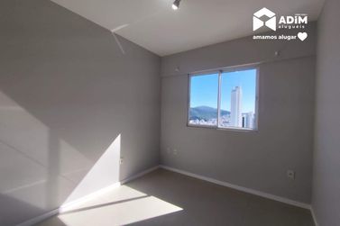 Apartamento para alugar - 104m&sup2; - Centro