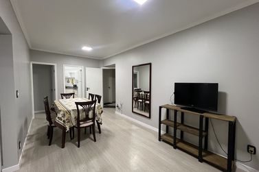 Apartamento &agrave; venda - 115m&sup2; - Meia Praia