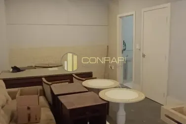 Sal&atilde;o Comercial para alugar - 204m&sup2; - Morretes