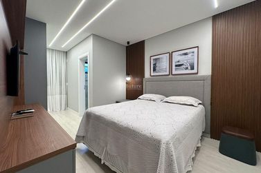 Apartamento &agrave; venda - 187m&sup2; - Meia Praia