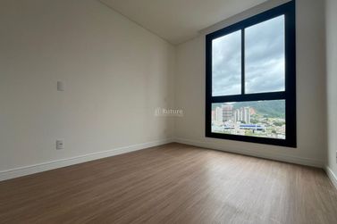 Apartamento &agrave; venda - 109m&sup2; - Centro