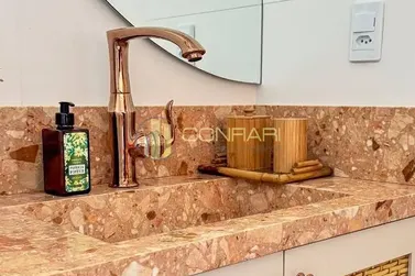 Apartamento &agrave; venda - 251m&sup2; - Meia Praia
