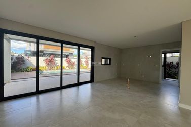 Apartamento &agrave; venda - 305m&sup2; - Santa Regina