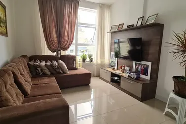 Apartamento &agrave; venda - 118m&sup2; - Meia Praia