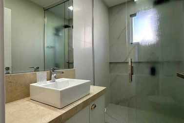 Apartamento &agrave; venda - 151m&sup2; - Meia Praia