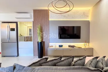Apartamento &agrave; venda - 115m&sup2; - Meia Praia