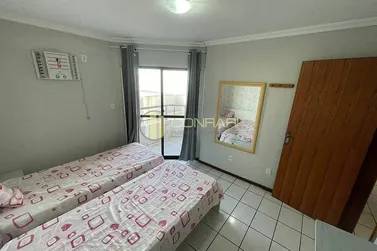 Apartamento &agrave; venda - 260m&sup2; - Meia Praia