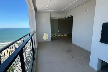 Apartamento &agrave; venda - 185m&sup2; - Meia Praia