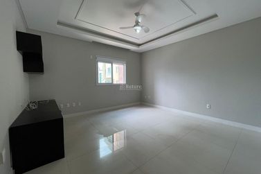 Apartamento &agrave; venda - 228m&sup2; - Meia Praia