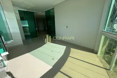 Apartamento &agrave; venda - 240m&sup2; - Meia Praia
