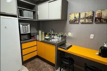 Sala Comercial para alugar - 200m&sup2; - Meia Praia