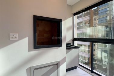 Apartamento &agrave; venda - 124m&sup2; - Meia Praia