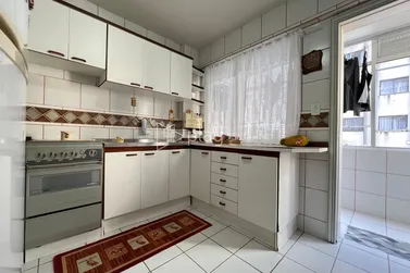 Apartamento &agrave; venda - 140m&sup2; - Meia Praia