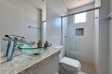 Apartamento &agrave; venda - 148m&sup2; - Meia Praia
