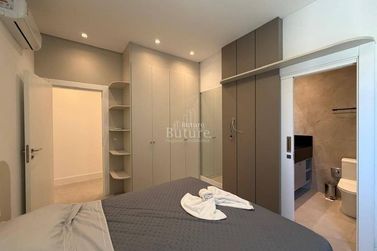 Apartamento &agrave; venda - Meia Praia